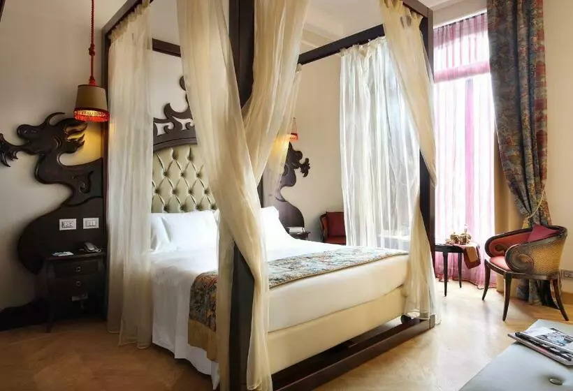 Camera Executive, Château Monfort   Relais & Châteaux