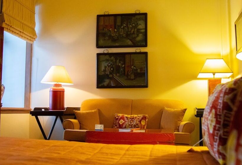 Deluxe Room, Divan Cukurhan