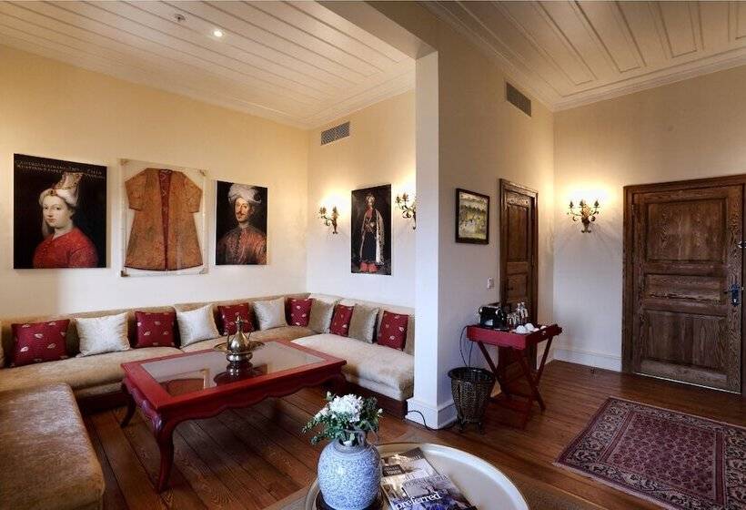 Royal Suite, Divan Cukurhan