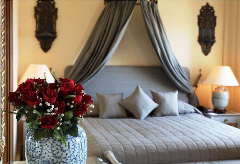 Royal Suite, Divan Cukurhan