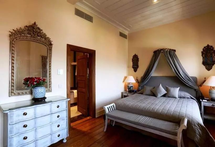 Royal Suite, Divan Cukurhan