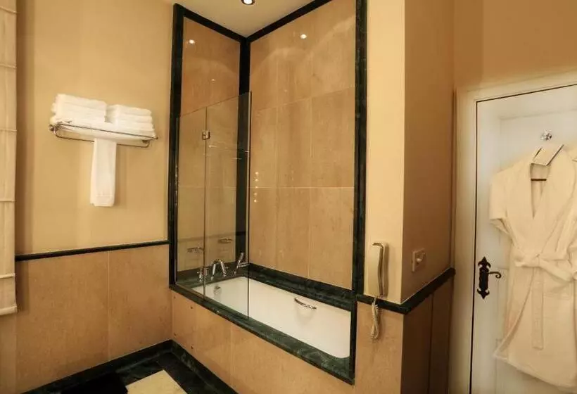 Junior Suite, Divan Cukurhan