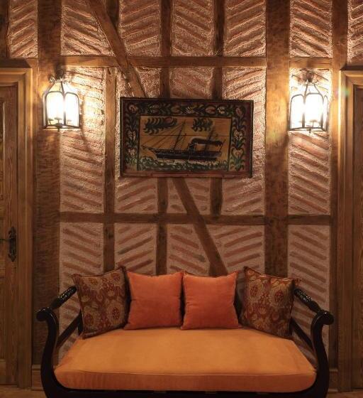 2 Bedroom Suite, Divan Cukurhan