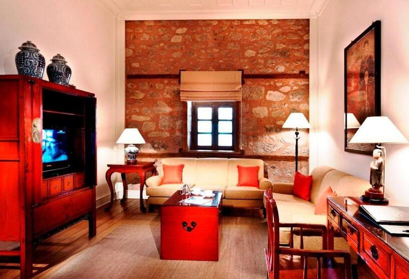 سوئیت 2 خوابه, Divan Cukurhan