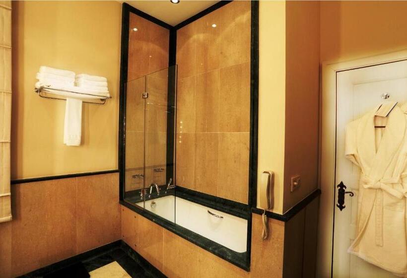 Royal Suite, Divan Cukurhan