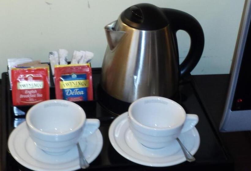 디럭스 룸, Due Colonne