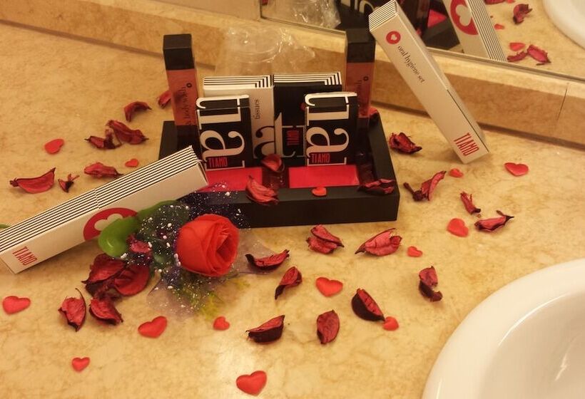 수피리어 룸, Due Colonne