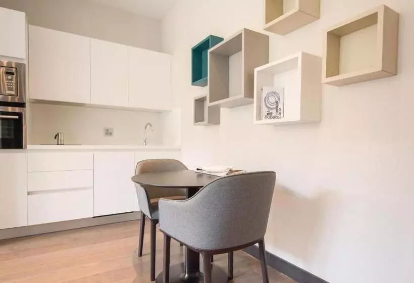 سوییت سوپریور, Duparc Contemporary Suites