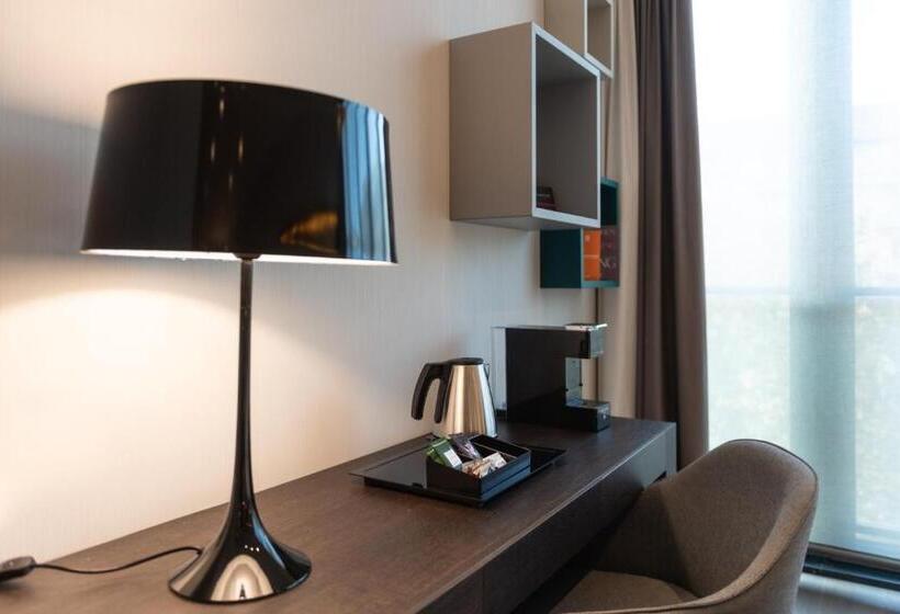 سوییت جونیور سوپریور, Duparc Contemporary Suites