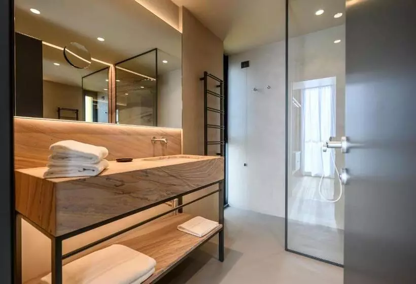 سوئیت دلوکس 2 خوابه, Duparc Contemporary Suites