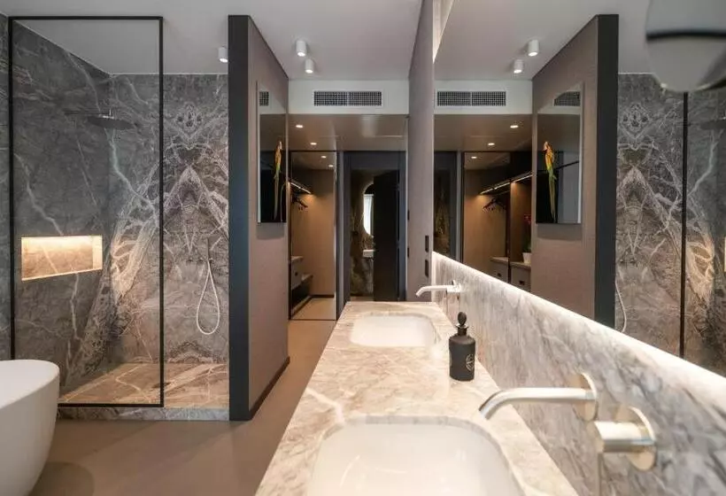 سوئیت جونیور با تراس, Duparc Contemporary Suites