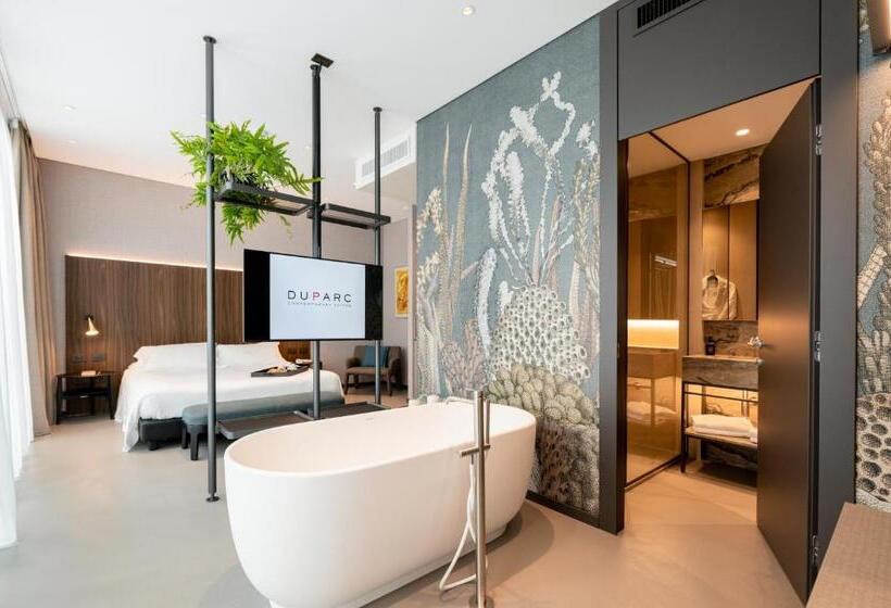 سوییت جونیور لوکس, Duparc Contemporary Suites