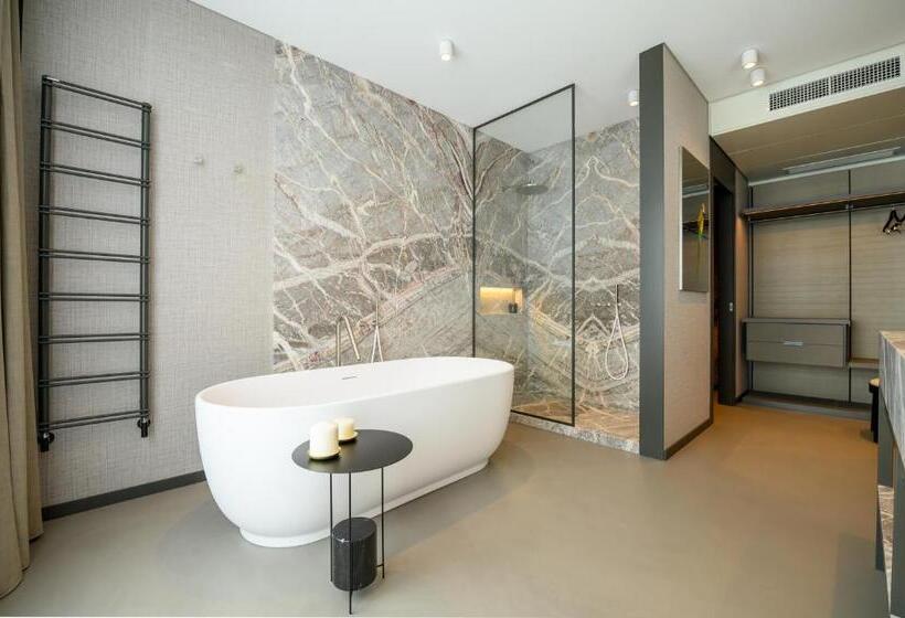 سوئیت جونیور با تراس, Duparc Contemporary Suites