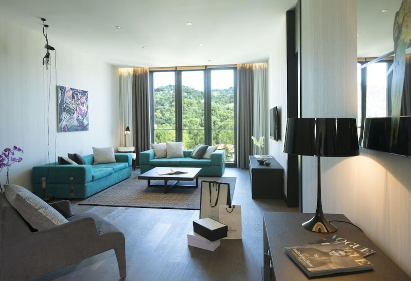 سوییت لوکس, Duparc Contemporary Suites