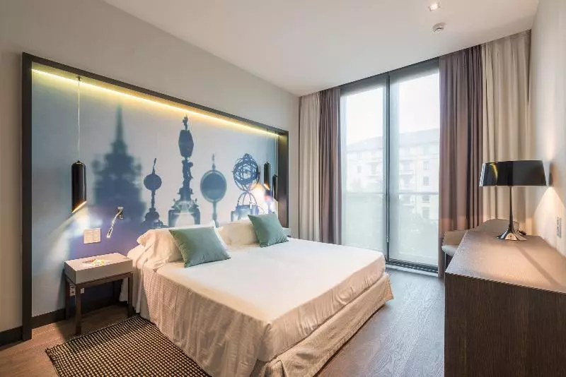 سوییت لوکس, Duparc Contemporary Suites