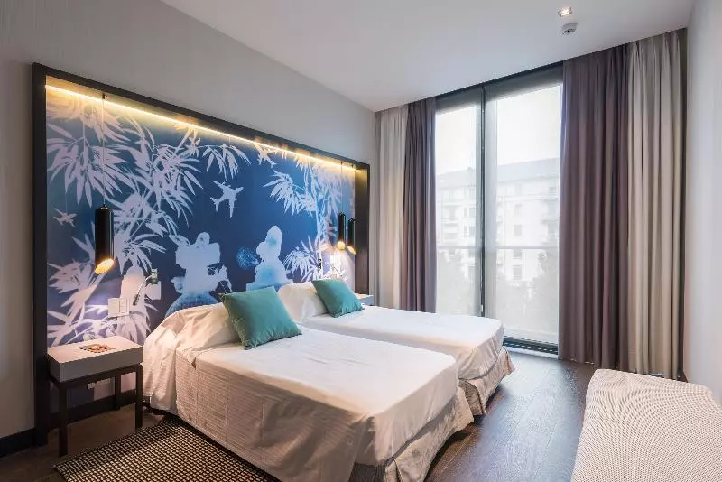 سوییت لوکس, Duparc Contemporary Suites
