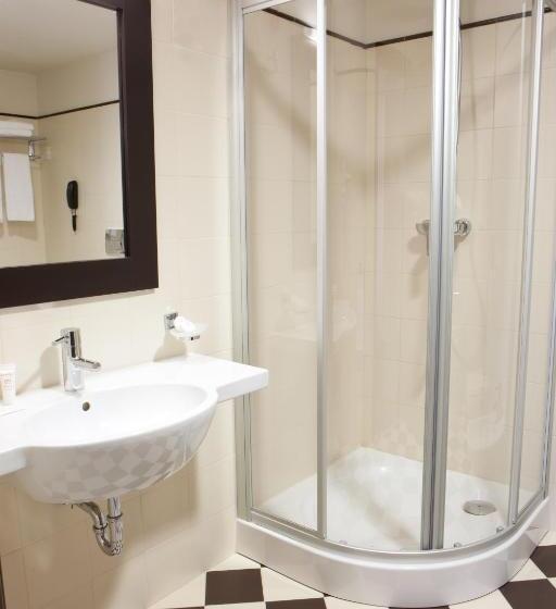 سوییت جونیور, Europa Royale Bucharest