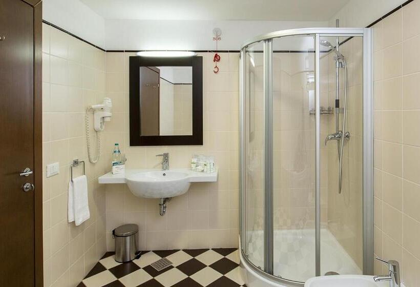 اتاق استاندارد یک نفره, Europa Royale Bucharest