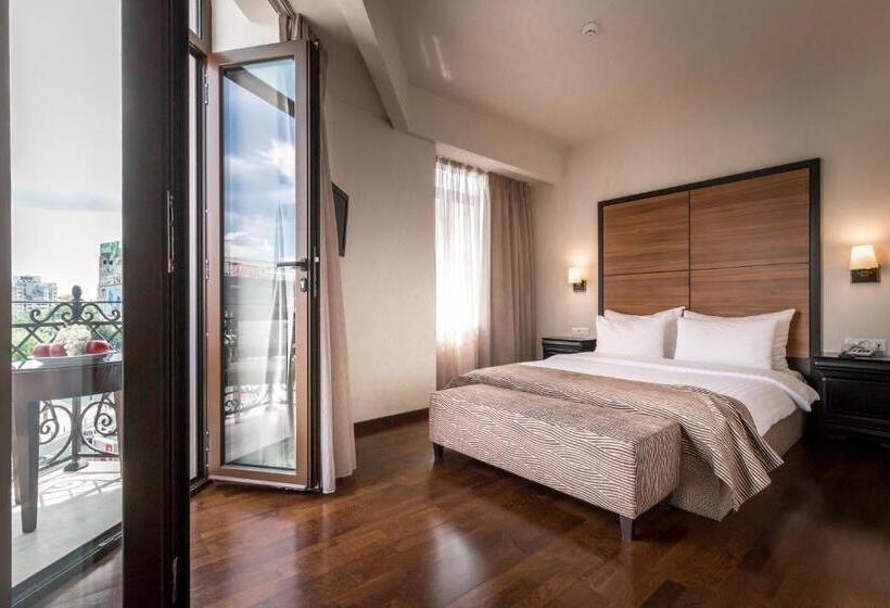 اتاق لوکس, Europa Royale Bucharest