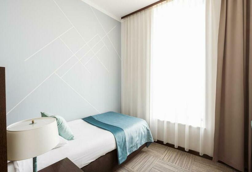 经典单人间, Europeum