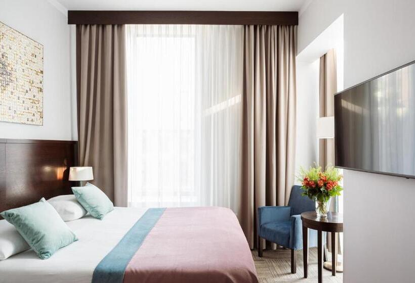 古典房间, Europeum