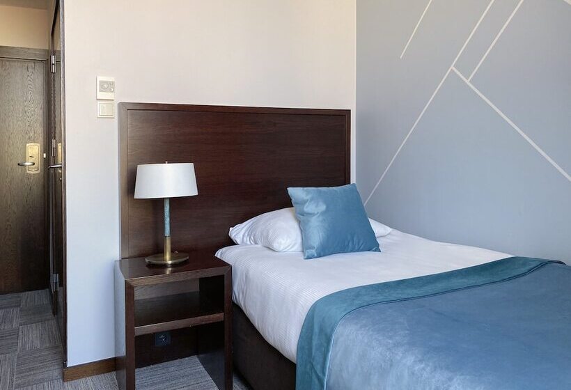 经典单人间, Europeum