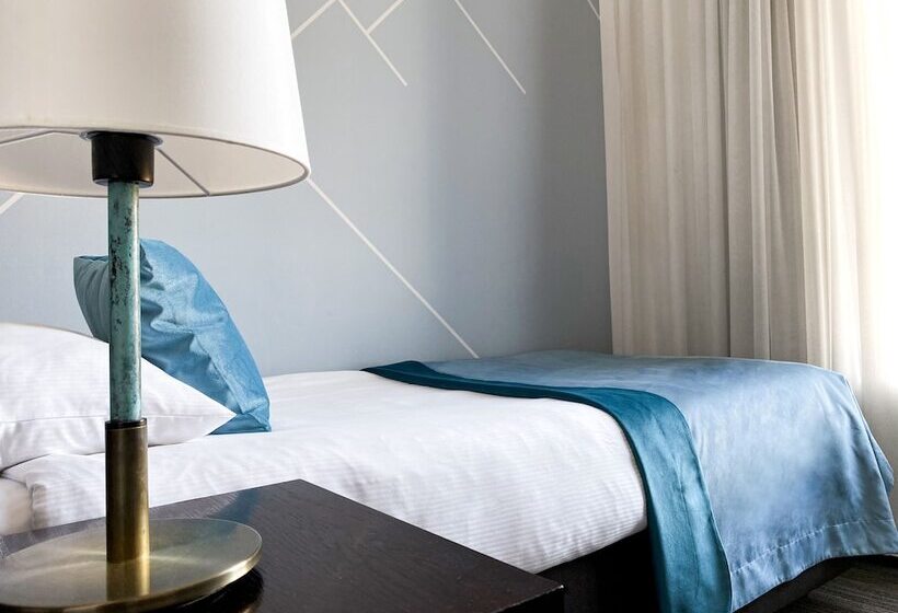 经典单人间, Europeum