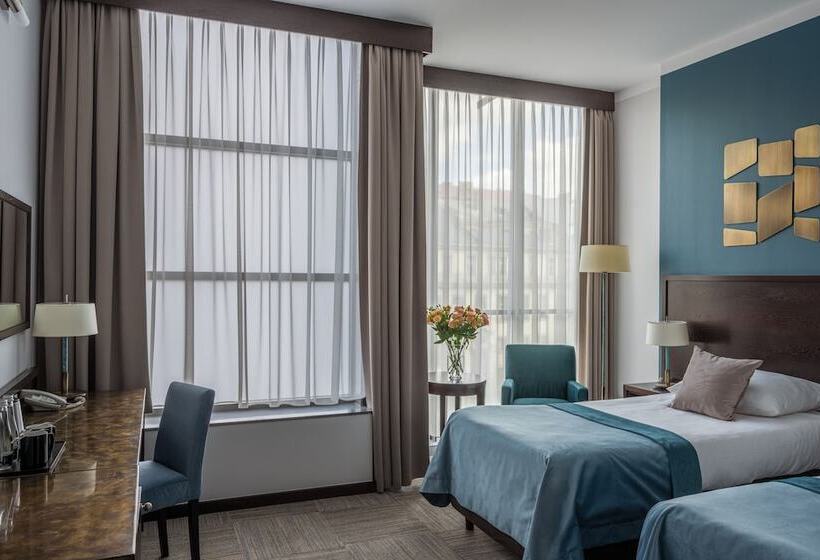 古典房间, Europeum