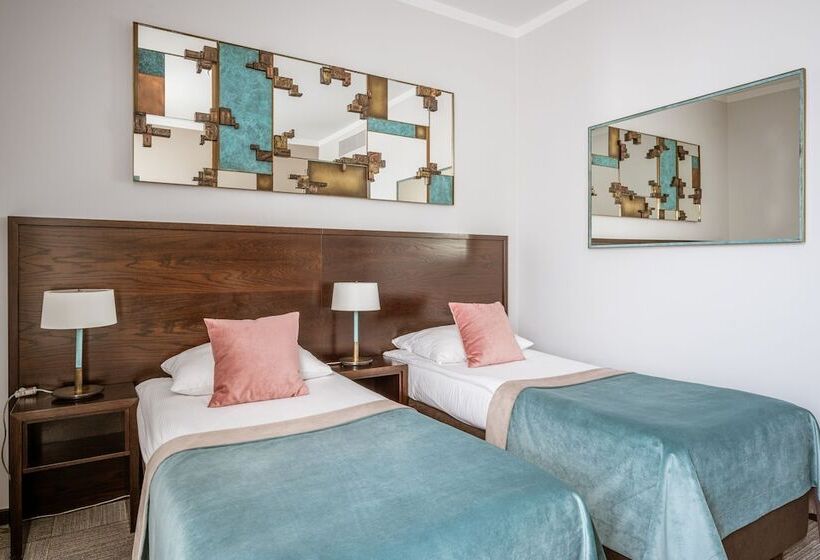 古典房间, Europeum