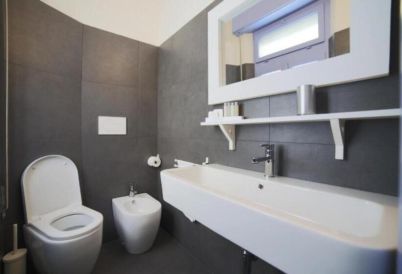 Camera Superiore, Fabrizio