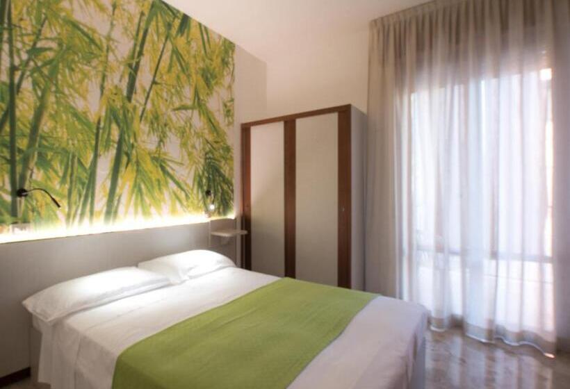 Camera Standard, Fabrizio