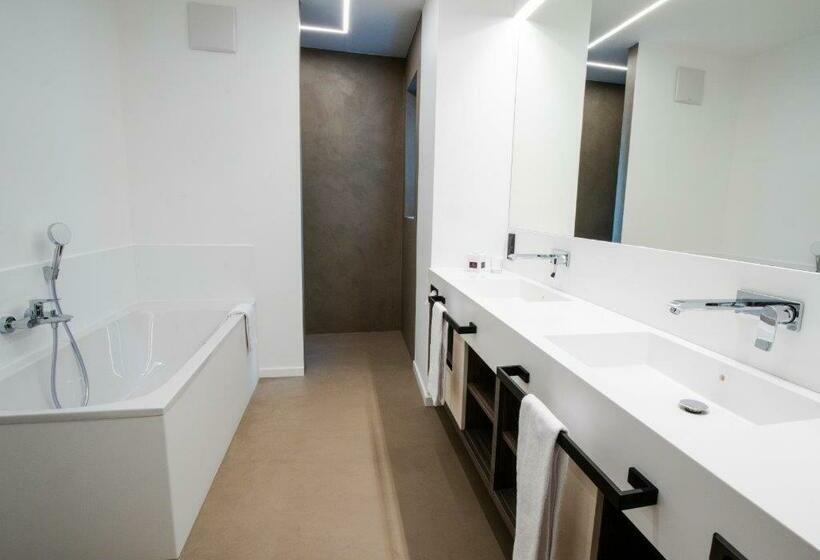 Номер Стандарт, Feichtinger Graz