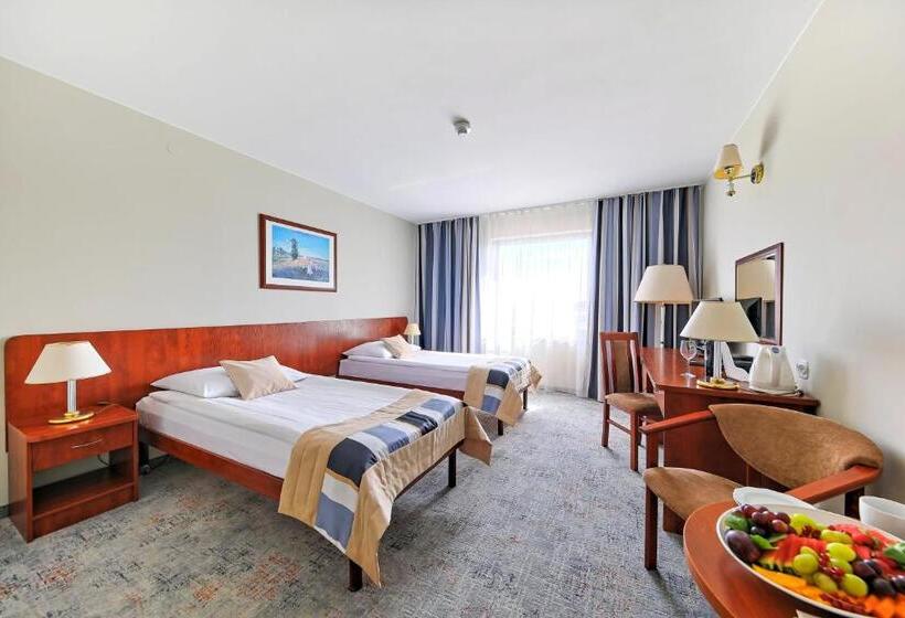 غرفة بيزنس, Gromada Warszawa Centrum