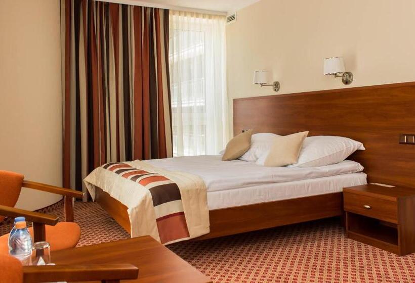 Номер Deluxe, Gromada Warszawa Centrum