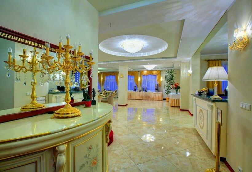 标准单人间, Holiday Park