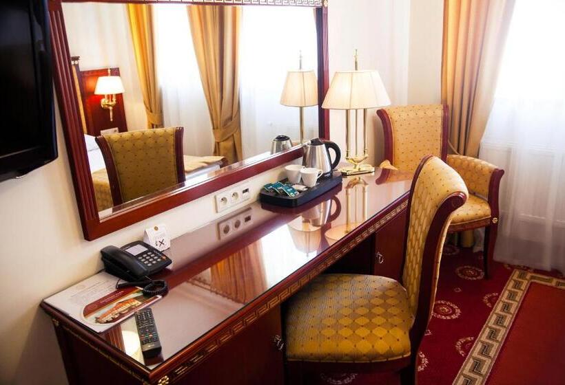 شقة غرفة واحدة, Holiday Park