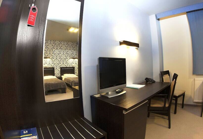 Номер Стандарт, Hotton