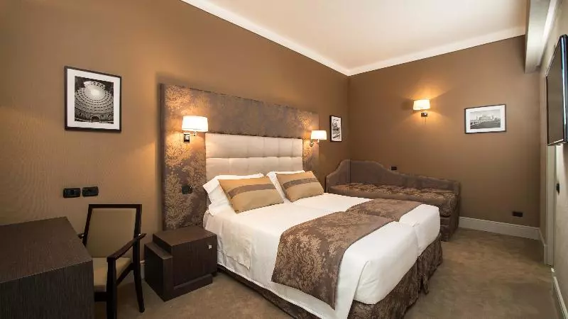 Deluxe Triple Room