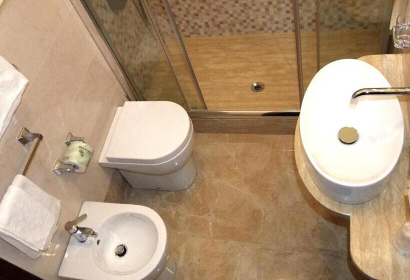 컴포트 룸, La Giara