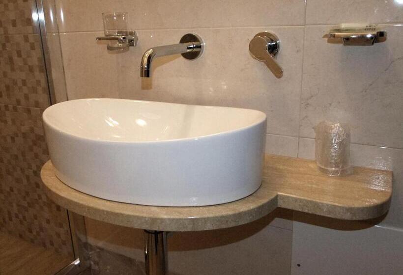 컴포트 룸, La Giara