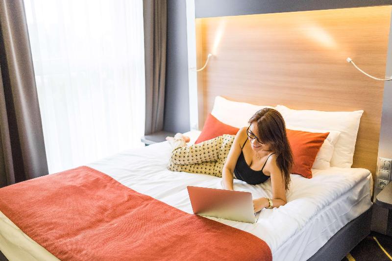 이코노미 룸, La Giara