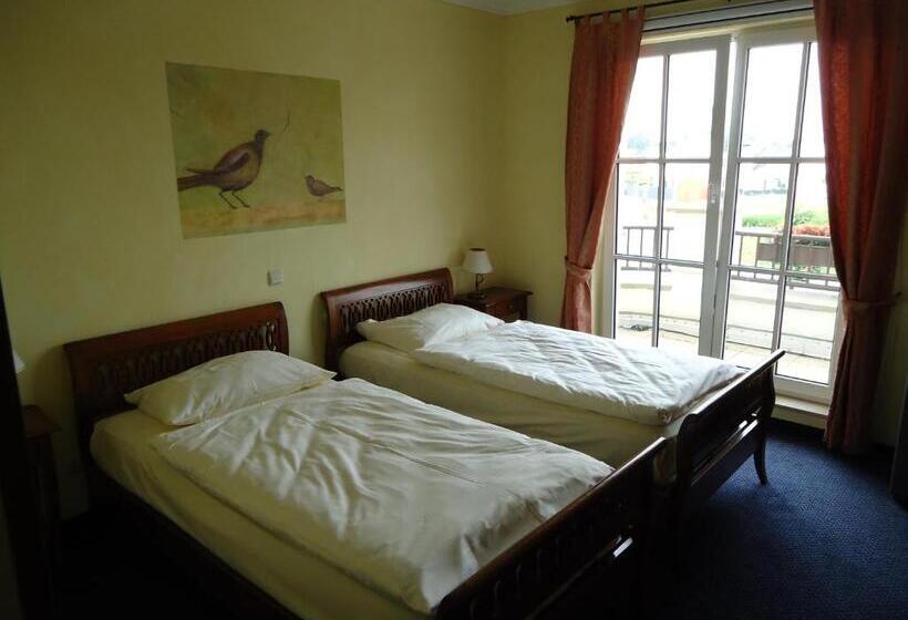 غرفة قياسية, Landhaus Milser