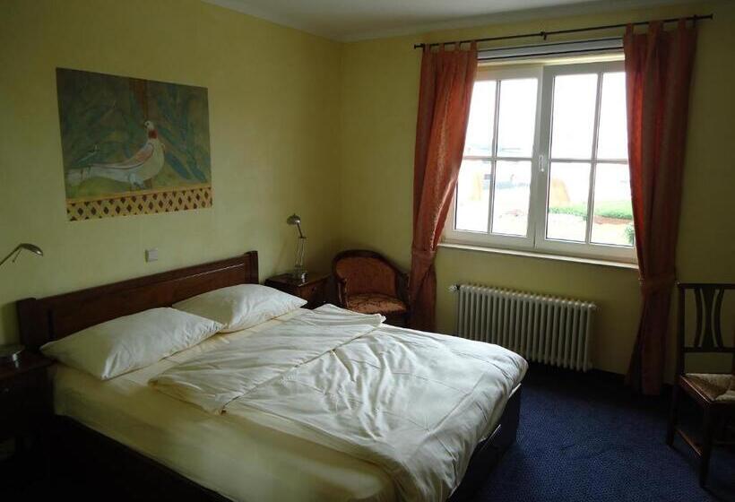 غرفة قياسية, Landhaus Milser