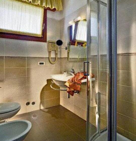 海景标准间带阳台, Le Tegnue