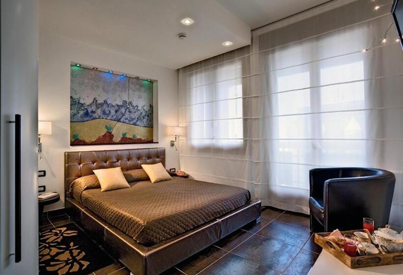 小型套房带阳台, Le Tegnue