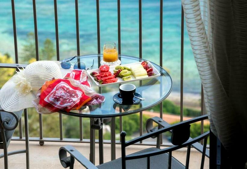 オーシャンビュージュニアスイート, Metropole Taormina