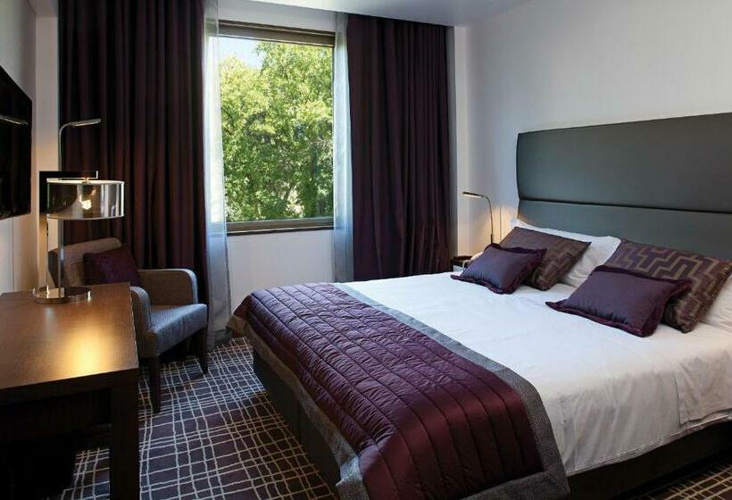 اتاق استاندارد, Neya Lisboa