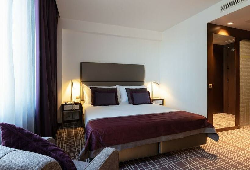 اتاق استاندارد, Neya Lisboa