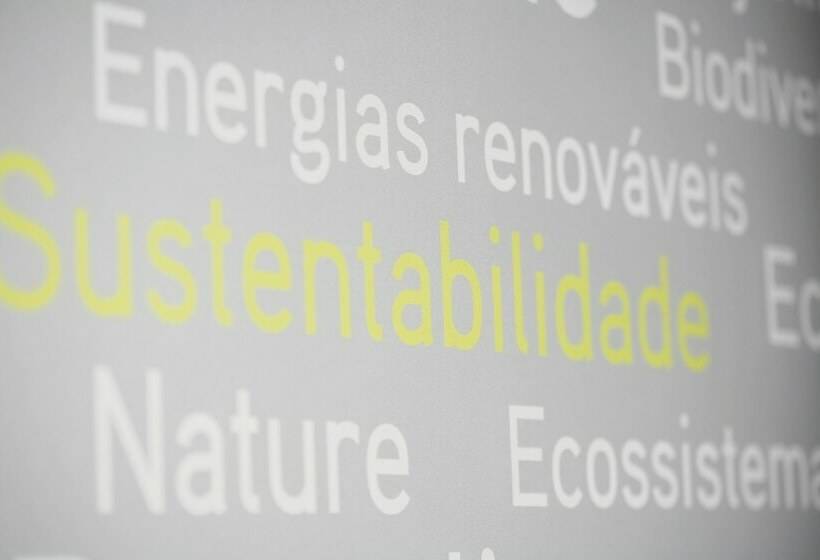 سوییت, Neya Lisboa