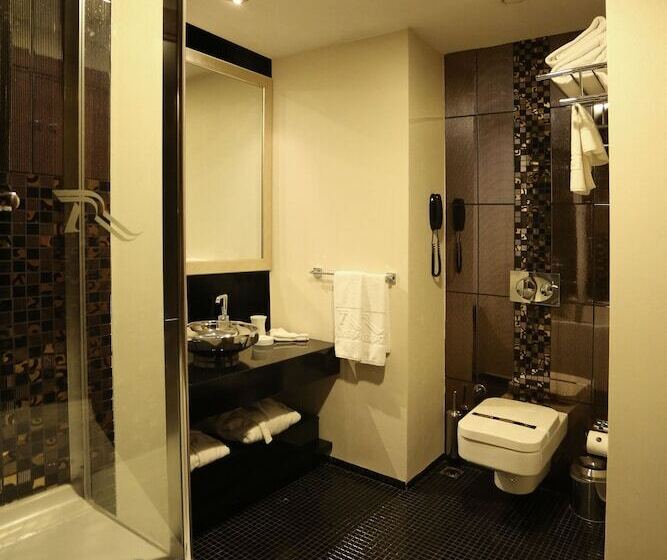 سوییت, Riva Reşatbey Luxury